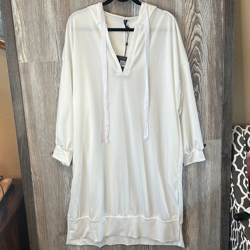 Just fashion now, white hoodie dress, Sm